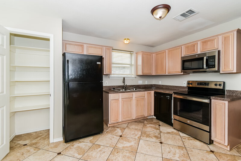 2,340/Mo, 1032 Hall Ct Wylie, TX 75098 Kitchen View