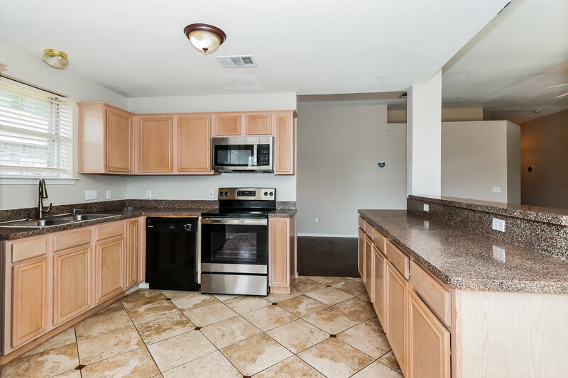 2,340/Mo, 1032 Hall Ct Wylie, TX 75098 Kitchen View 2