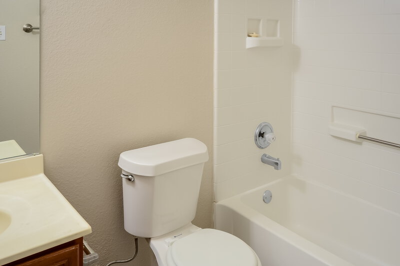 1,935/Mo, 2605 Margaret Ln Anna, TX 75409 Bathroom View