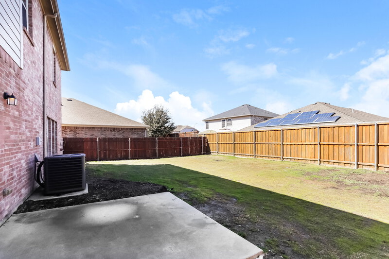 2,525/Mo, 6555 Portside Ridge Ln Dallas, TX 75249 Exterior View