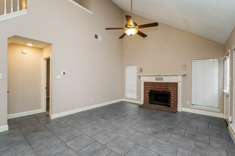 2,380/Mo, 952 Azalia Dr Lewisville, TX 75067 Living Room View 4