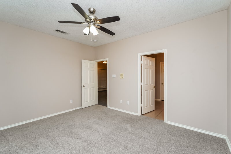 2,380/Mo, 952 Azalia Dr Lewisville, TX 75067 Main Bedroom View 2