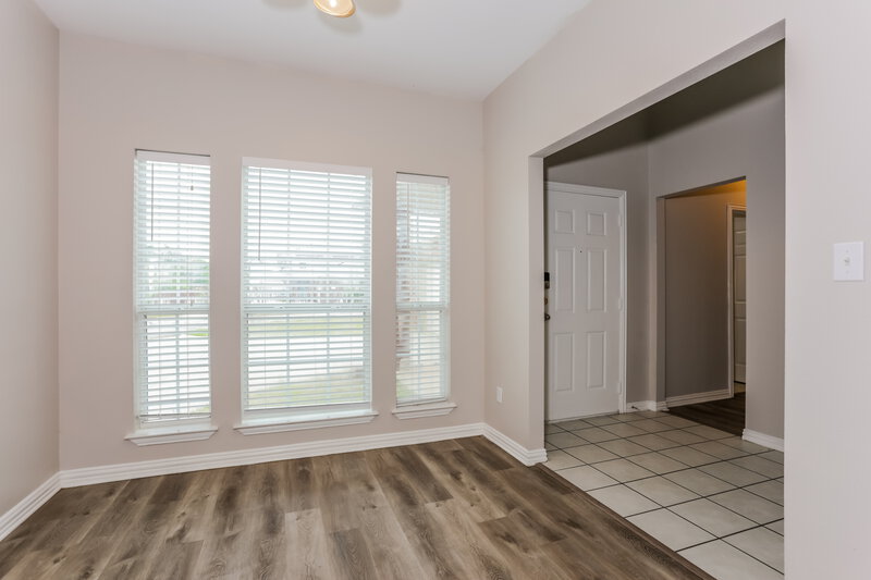 2,550/Mo, 2407 Creekwood St Corinth, TX 76210 Dining Room View