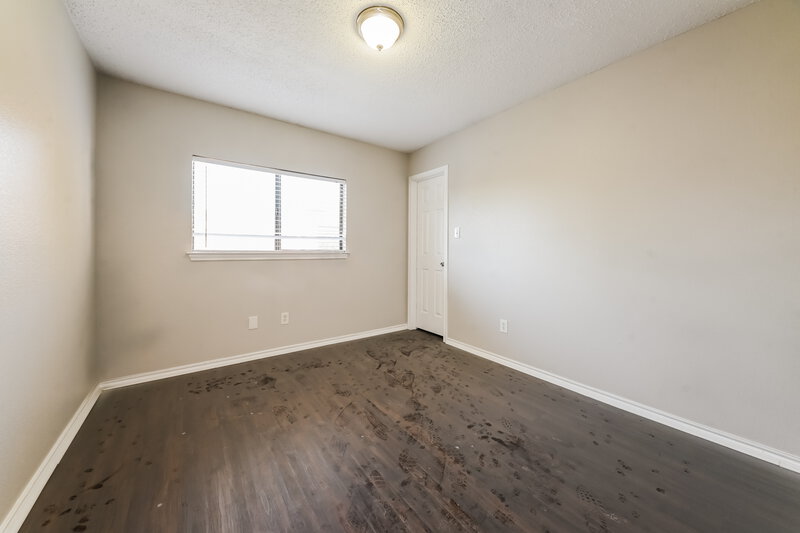 2,330/Mo, 3109 Pine Valley Dr Grand Prairie, TX 75052 Bedroom View