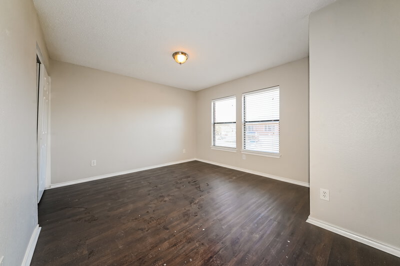 2,330/Mo, 3109 Pine Valley Dr Grand Prairie, TX 75052 Bedroom View 3