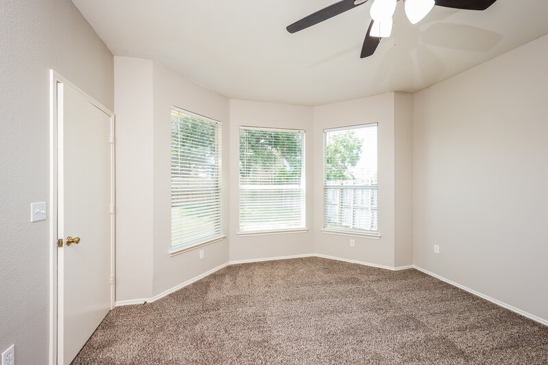 2,180/Mo, 4721 Winding Hollow Dr Fort Worth, TX 76179 Main Bedroom View