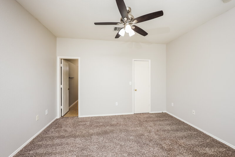 2,180/Mo, 4721 Winding Hollow Dr Fort Worth, TX 76179 Main Bedroom View 2