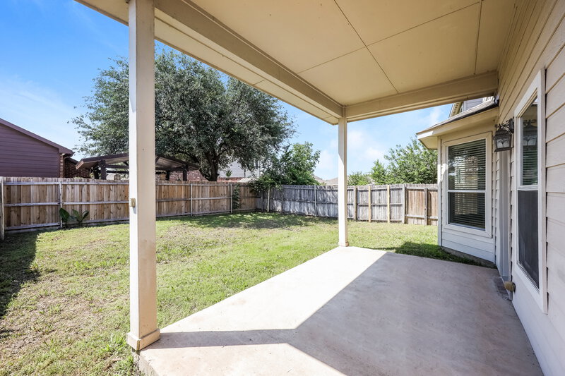 2,180/Mo, 4721 Winding Hollow Dr Fort Worth, TX 76179 Covered Patio View
