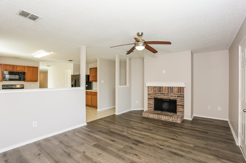 1,965/Mo, 5124 Weather Rock Ln Fort Worth, TX 76179 Living Room View