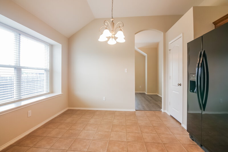 2,565/Mo, 5408 Creek Hill Ln Fort Worth, TX 76179 Dining Room View 2