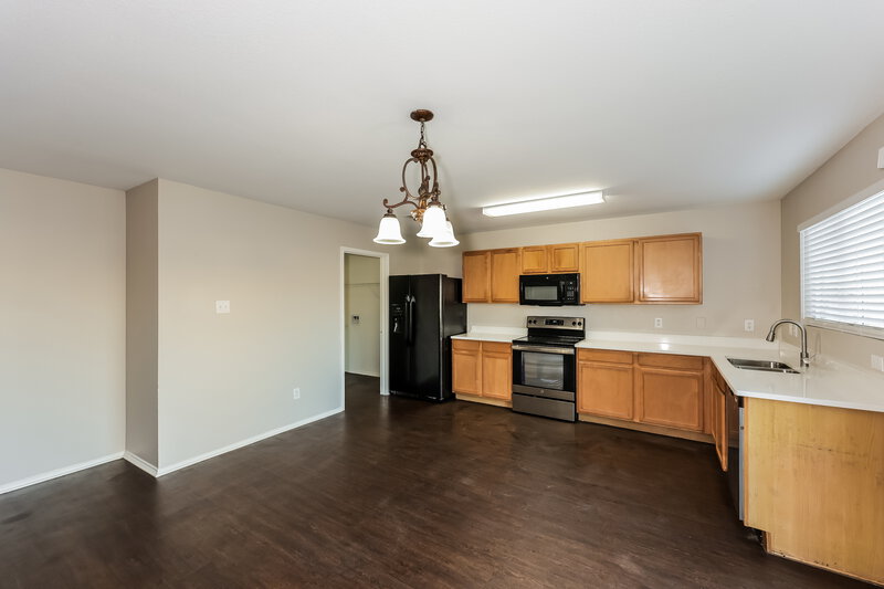 1,805/Mo, 8532 Shallow Creek Dr Fort Worth, TX 76179 Kitchen View