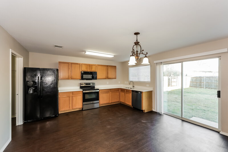 1,805/Mo, 8532 Shallow Creek Dr Fort Worth, TX 76179 Kitchen View 2
