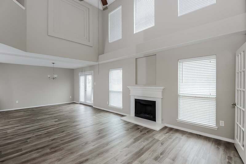 2,393/Mo, 9116 Nightingale Dr Fort Worth, TX 76123 Den View