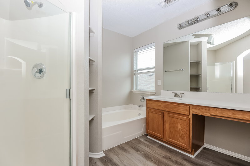 2,393/Mo, 9116 Nightingale Dr Fort Worth, TX 76123 Master Bathroom View