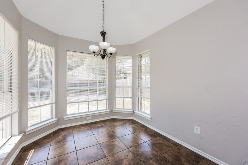 2,175/Mo, 7728 Blossom Dr Fort Worth, TX 76133 Dining Room View