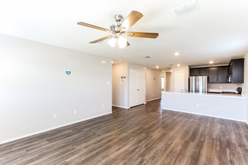 1,955/Mo, 5826 Grindstone Dr Forney, TX 75126 Living Room View 2