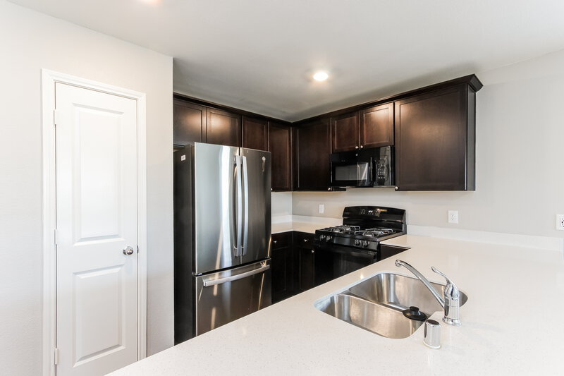 1,955/Mo, 5826 Grindstone Dr Forney, TX 75126 Kitchen View 2