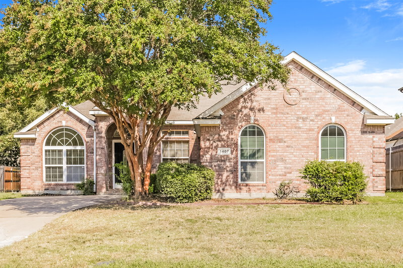 2,275/Mo, 1407 Oxford Dr Mansfield, TX 76063 External View