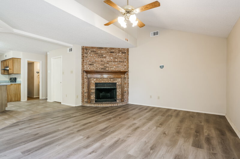 3,290/Mo, 7108 Brookdale Ct Watauga, TX 76148 Living Room View