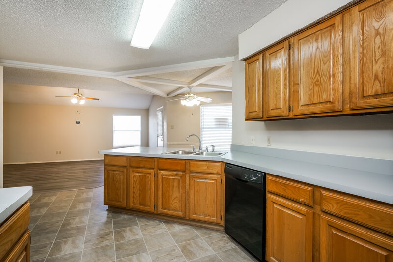 3,290/Mo, 7108 Brookdale Ct Watauga, TX 76148 Kitchen View