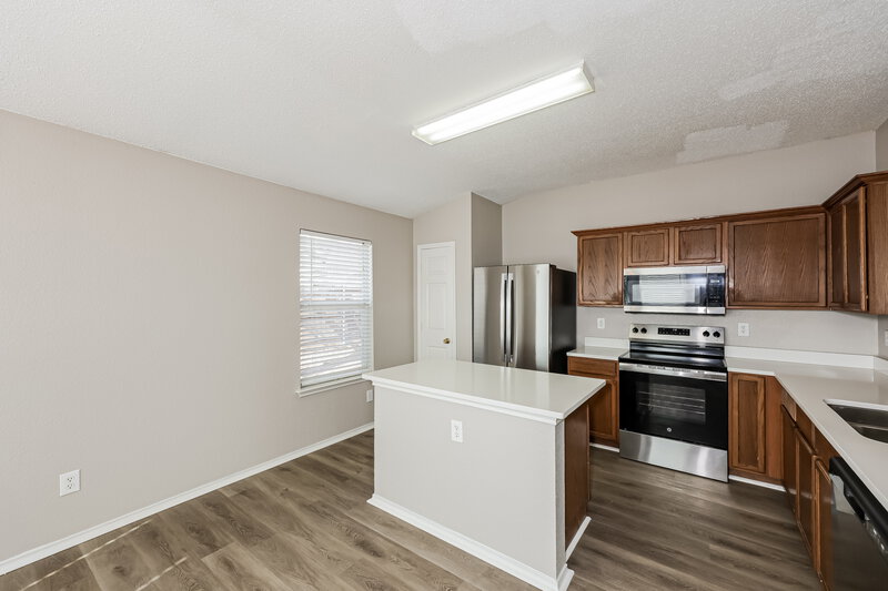 2,015/Mo, 2536 Buffalo Run Burleson, TX 76028 Kitchen View