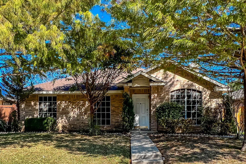 2,050/Mo, 714 Catalina Dr Lancaster, TX 75146 External View