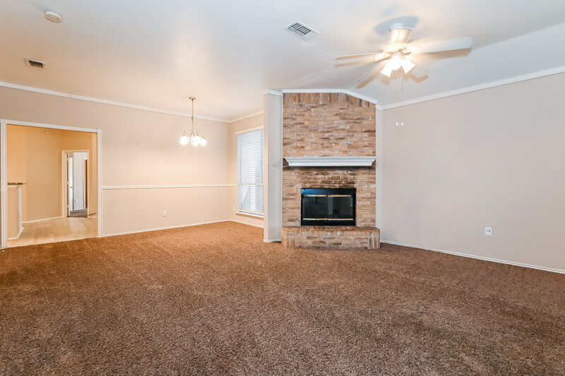 2,050/Mo, 714 Catalina Dr Lancaster, TX 75146 Living Room View