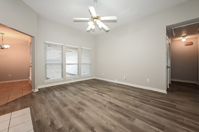 2,385/Mo, 2701 Hyacinth Dr Mesquite, TX 75181 Living Room View 2