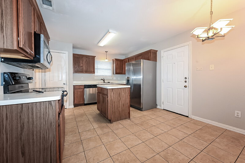 2,385/Mo, 2701 Hyacinth Dr Mesquite, TX 75181 Kitchen View