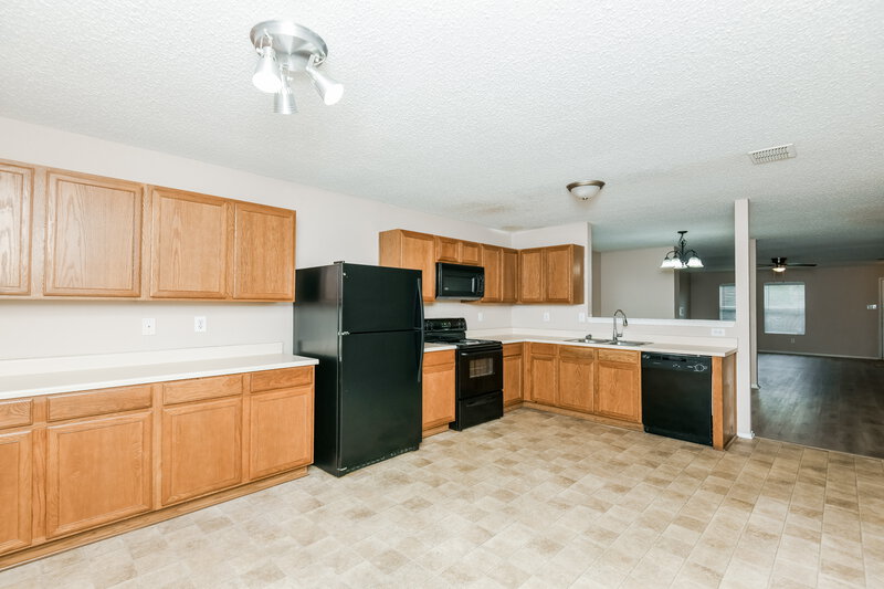 1,930/Mo, 4008 Golden Horn Ln Fort Worth, TX 76123 Kitchen View 2
