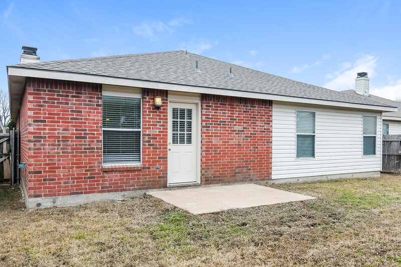 1,930/Mo, 4008 Golden Horn Ln Fort Worth, TX 76123 Rear View