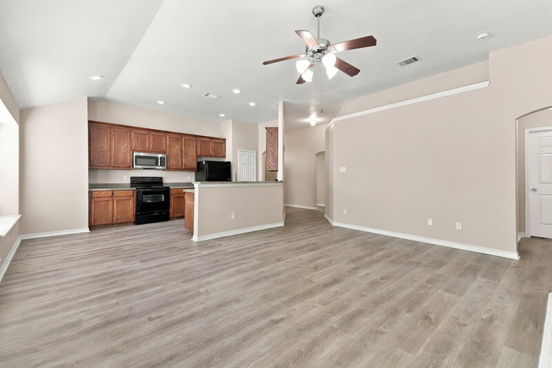 2,505/Mo, 129 Oriole Dr Anna, TX 75409 Living Room View 3