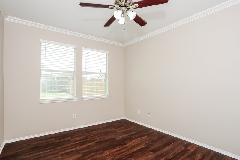 1,625/Mo, 1008 Buffalo Springs Dr Fort Worth, TX 76140 Main Bedroom View