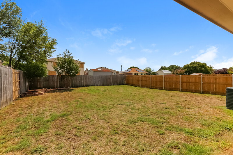 1,625/Mo, 1008 Buffalo Springs Dr Fort Worth, TX 76140 Exterior View