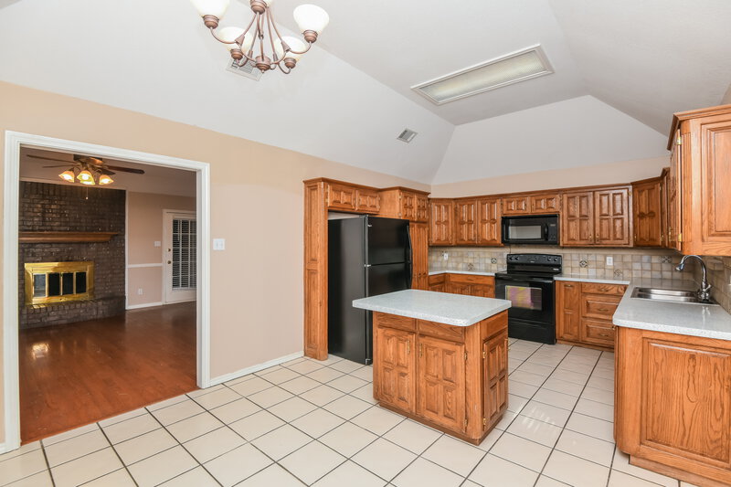 2,065/Mo, 121 Downwood Dr Burleson, TX 76028 Breakfast Nook View 2
