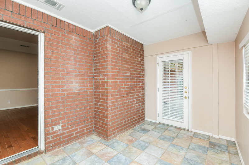 2,065/Mo, 121 Downwood Dr Burleson, TX 76028 Den View