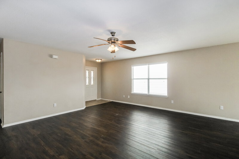 2,095/Mo, 348 Dakota Ridge Dr Fort Worth, TX 76134 Living Room View