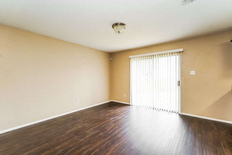 2,000/Mo, 348 Dakota Ridge Dr Fort Worth, TX 76134 Dining Room View