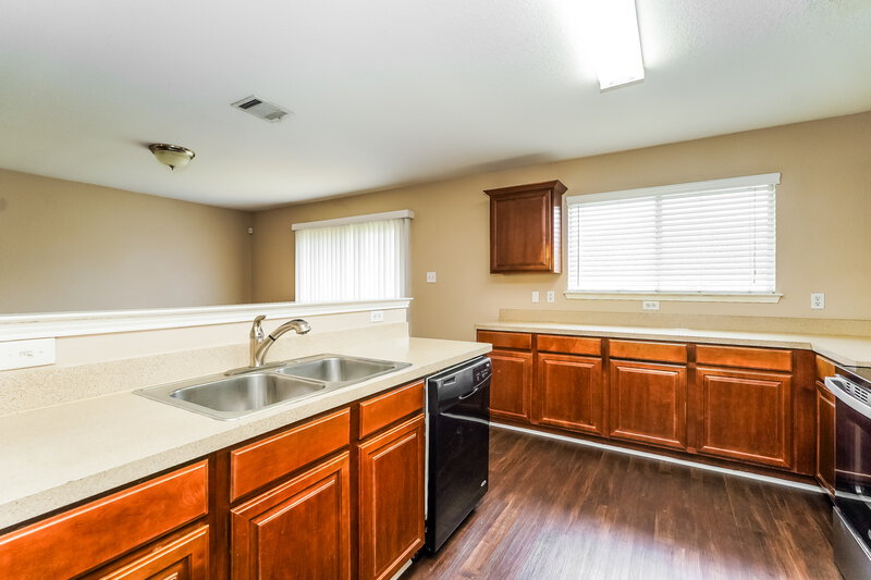 2,000/Mo, 348 Dakota Ridge Dr Fort Worth, TX 76134 Kitchen View 2