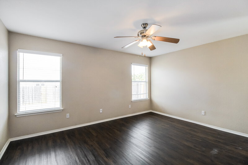 2,095/Mo, 348 Dakota Ridge Dr Fort Worth, TX 76134 Main Bedroom View