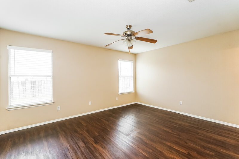 2,000/Mo, 348 Dakota Ridge Dr Fort Worth, TX 76134 Main Bedroom View 2