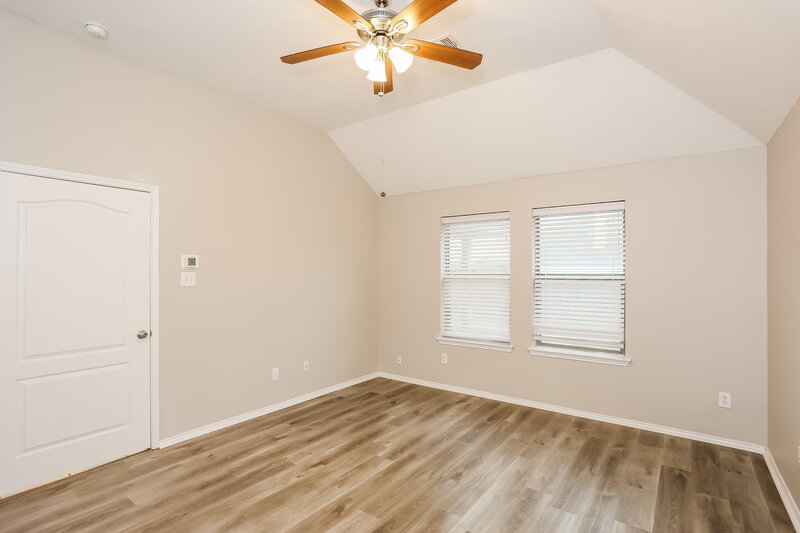 2,445/Mo, 929 Casa Grandes Dr Arlington, TX 76002 Main Bedroom View