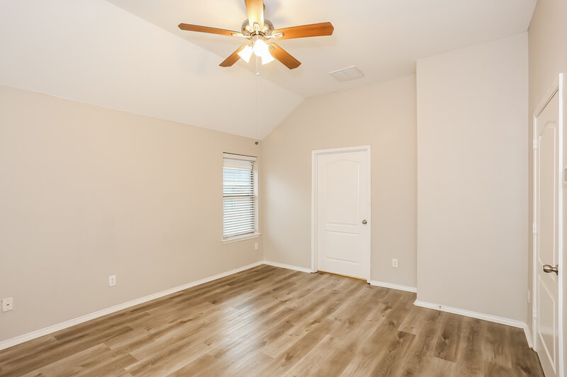 2,445/Mo, 929 Casa Grandes Dr Arlington, TX 76002 Main Bedroom View 2