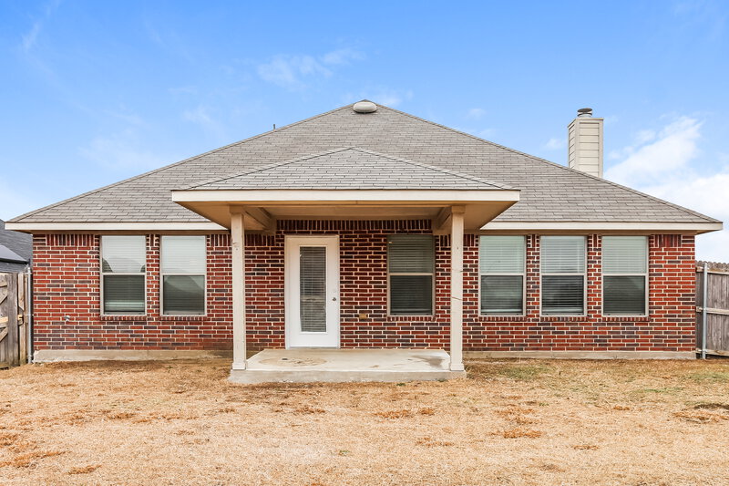 2,445/Mo, 929 Casa Grandes Dr Arlington, TX 76002 Rear View 2