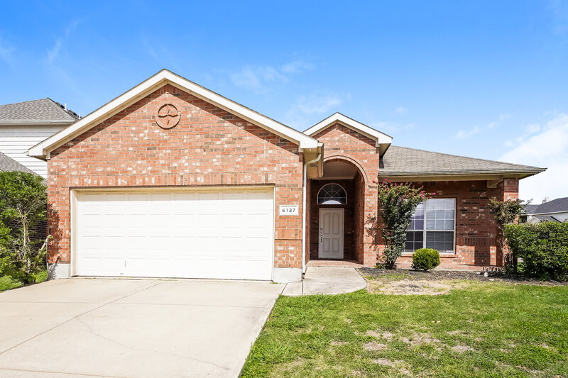 1,880/Mo, 6137 Kristen Dr Fort Worth, TX 76131 External View