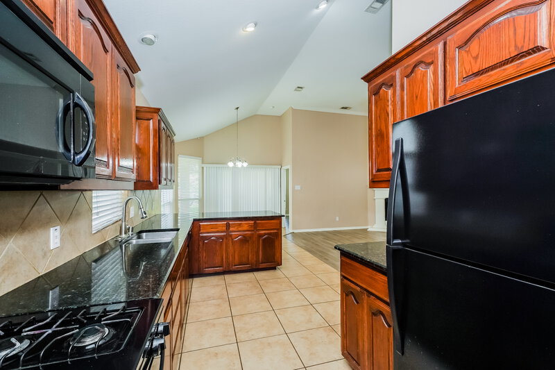 1,880/Mo, 6137 Kristen Dr Fort Worth, TX 76131 Kitchen View