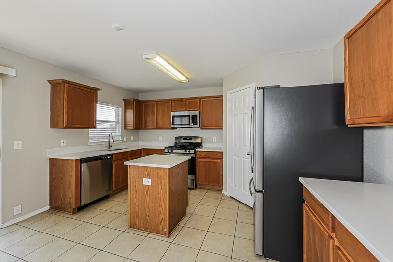2,390/Mo, 8420 Ranch Hand Trl Fort Worth, TX 76131 Kitchen View