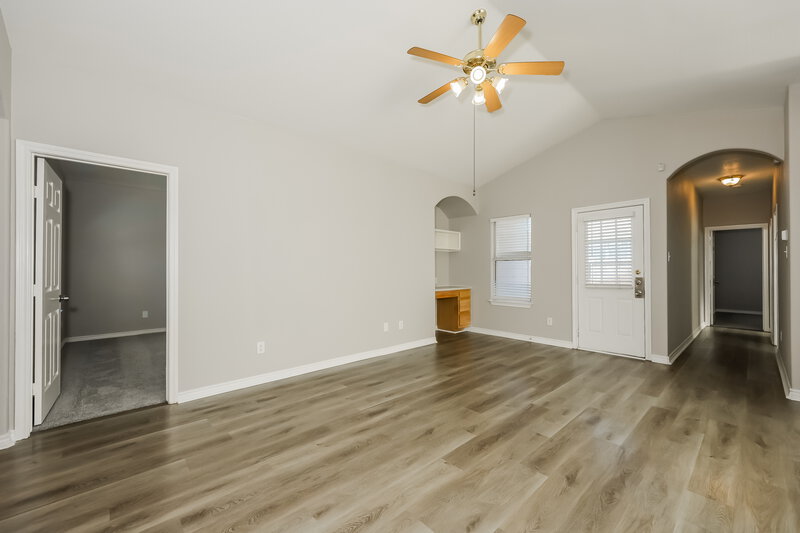 1,855/Mo, 9309 Rhoni Ct Fort Worth, TX 76140 Living Room View