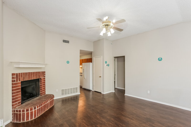 1,895/Mo, 10241 Maria Dr Fort Worth, TX 76108 Living Room View 3