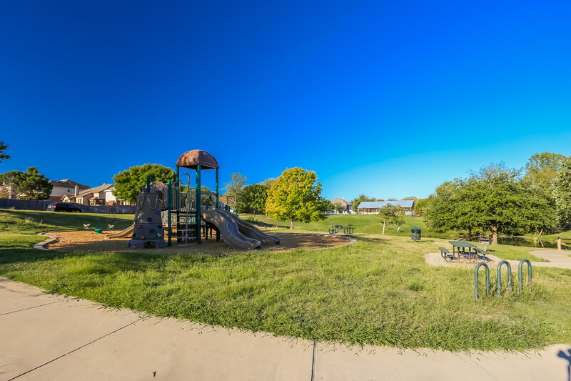 1,895/Mo, 10241 Maria Dr Fort Worth, TX 76108 Amenity View 2